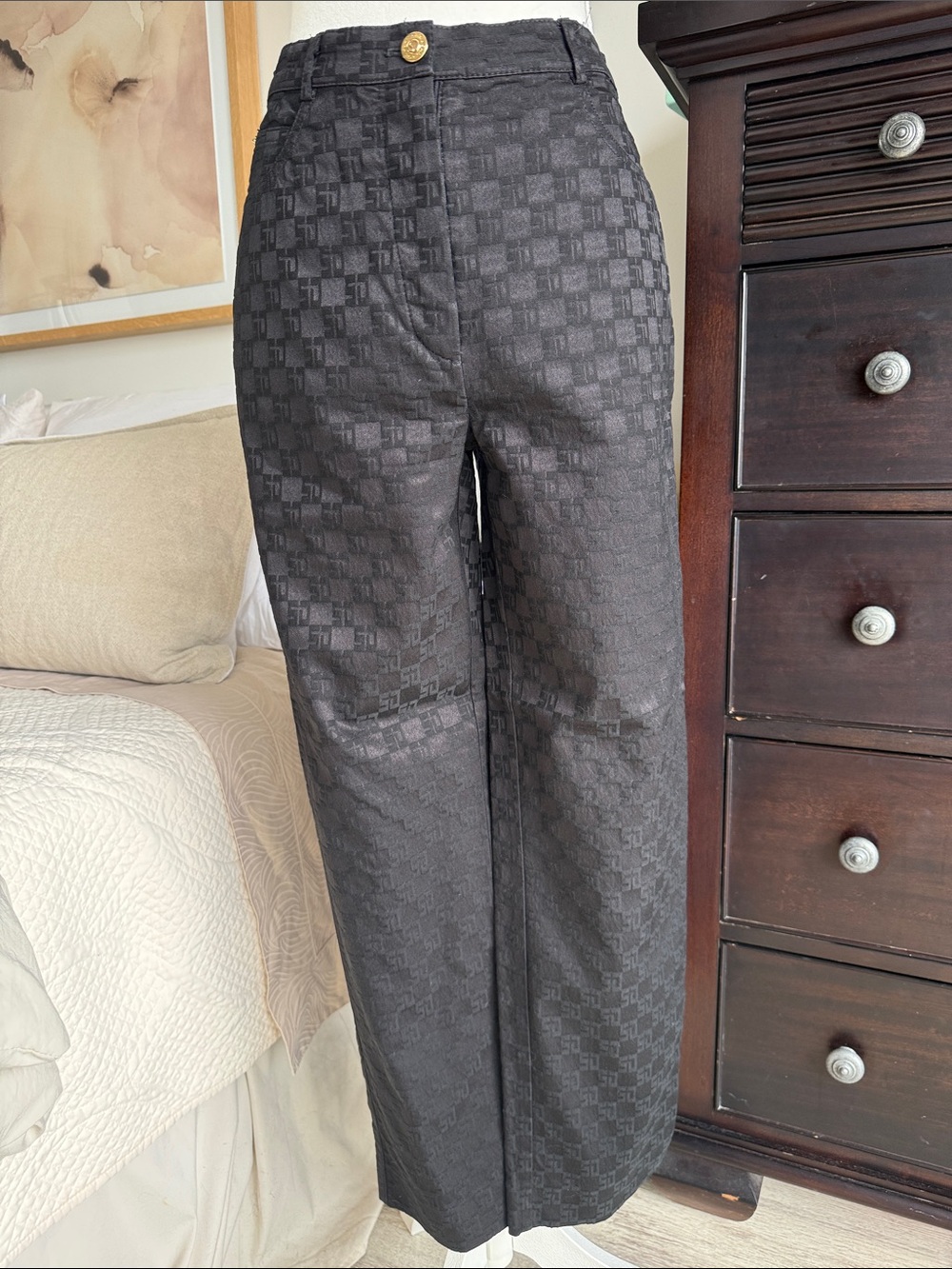 St. John Sport - SJ logo Textured Black Pants - Size 2
